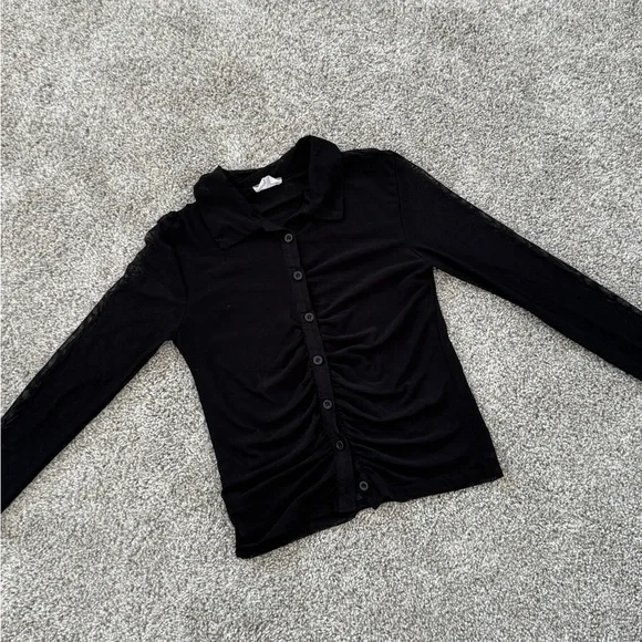 Button down cinched top - Picture 2 of 4